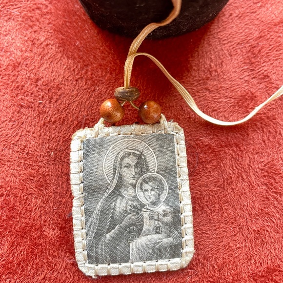 Artisan Beaded VINTAGE SCAPULAR Ribbon NECKLACE - Picture 5 of 6